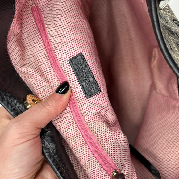 Dooney & Bourke | Dark Grey Signature Shoulder Bag Large - Picture 9 of 10